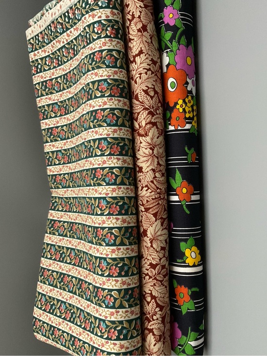 Other - 5+ Yards Vintage Multicolor Floral Cotton Fabric Bundle  44" W